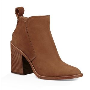 UGG Pixley Bootie in Chestnut!! ❤️